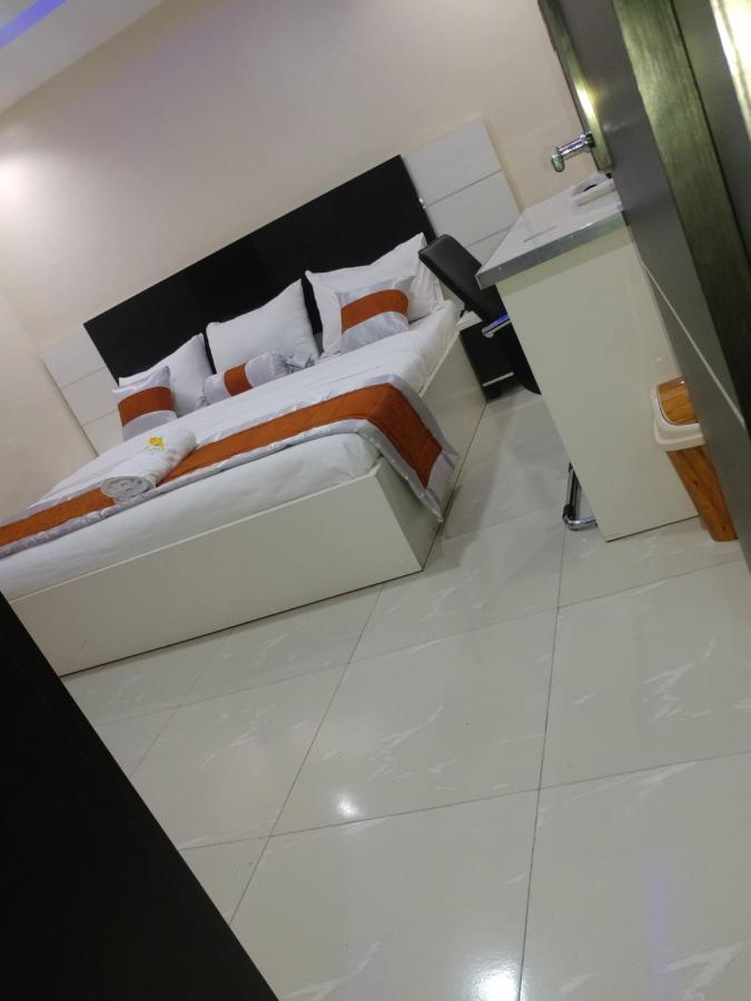 Appleville Suites Ikeja Exterior foto